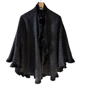 Jimmy Hourihan Made in Ireland Wool Cape w/ Ruffled Edge, Black, OS, EUC
